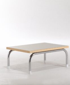 Operationsskammel m. 1 trin og gummimåtte